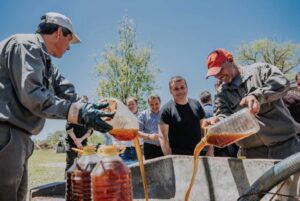 Desde el Parque Industrial, reciclan el aceite usado para producir insumos ecológicos