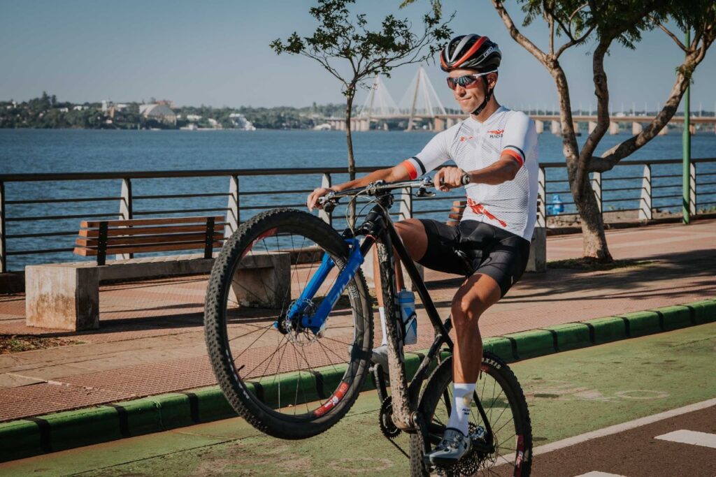 b47e1e13-74b5-4f80-a995-958192633043