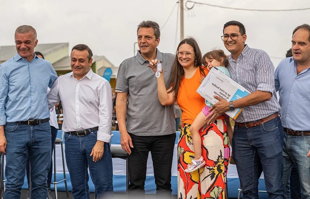MASSSA ENTREGA DE VIVIENDAS