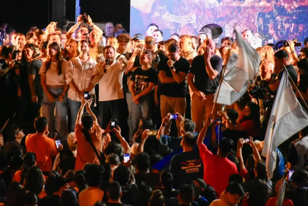 WhatsApp-Image-2025-10-23-at-21.42.25-1