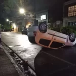 Conductor alcoholizado volcó su vehículo en pleno centro de Posadas