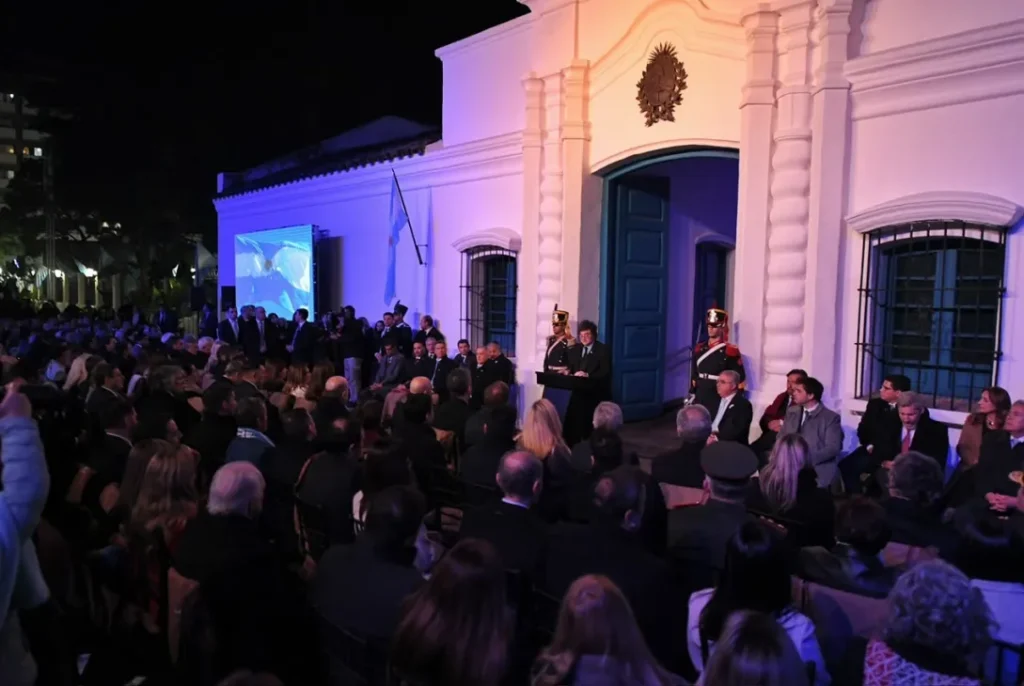 Milei-vigilia-9-de-Julio-2026