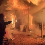 Investigan la intencionalidad de un incendio que destruyó un inquilinato en Oberá